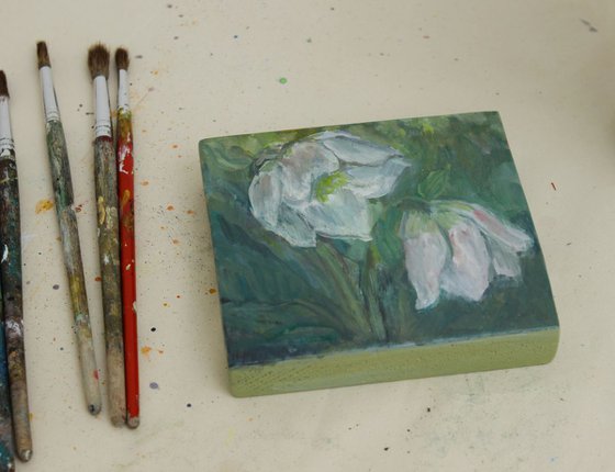 First Flowers, 2018, acrylic on wood, 9,9 x 11 x 2 cm