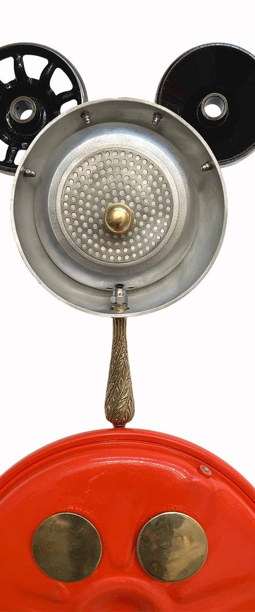 Playful Mickey Mouse by Josep M. Pastó