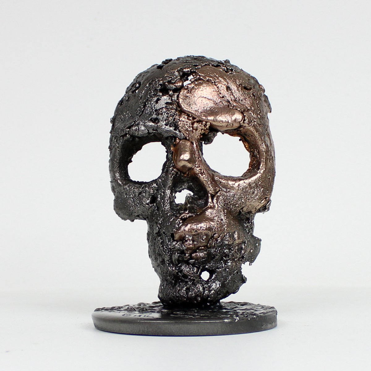 Skull 26-22 by Philippe Buil