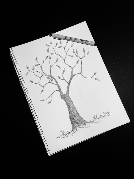 Solitary tree - ink on paper - dots