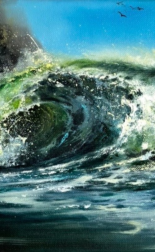 Emerald Breaker by Myroslava Denysyuk