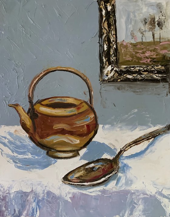 Still life with a spoon.