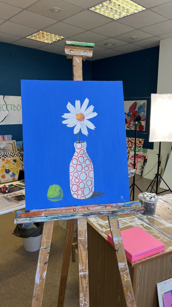 White Daisy Painting in Vase