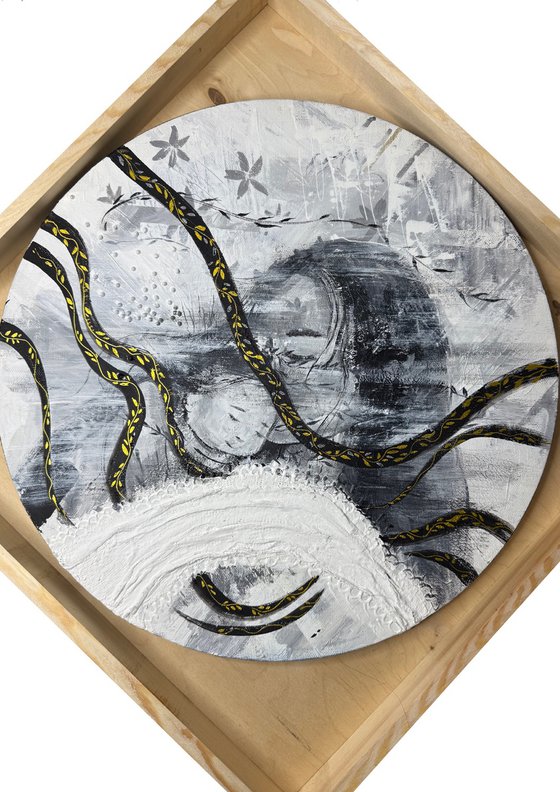 Maternal gravity (maternal orbit)