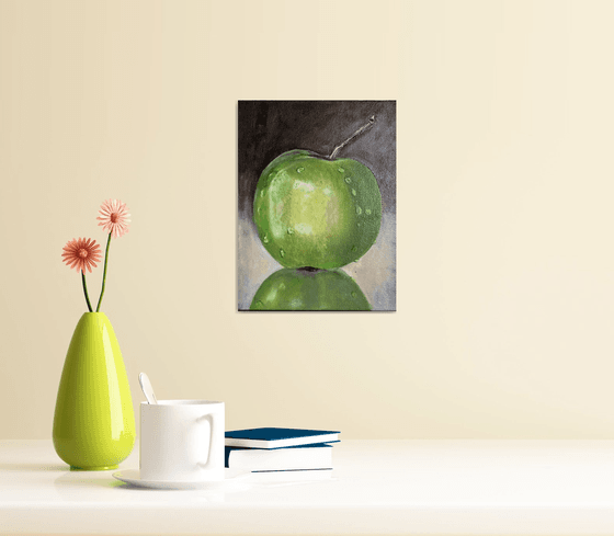 Ripe green Apple. Still life