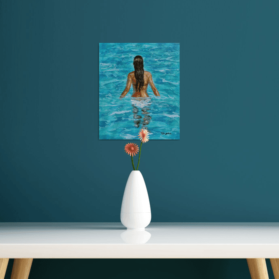 Girl in pool 4