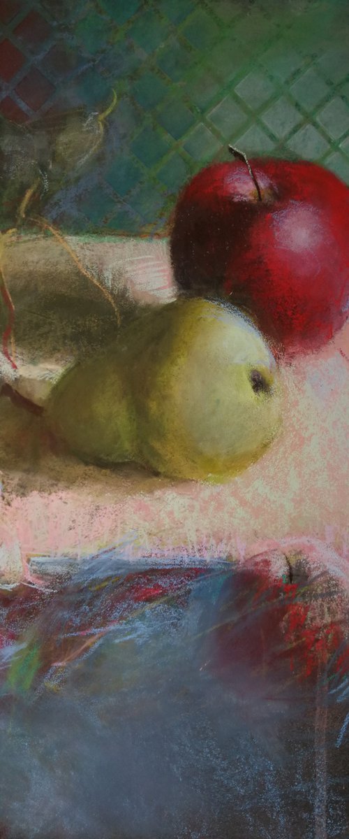Apple and Pear by Silja Salmistu
