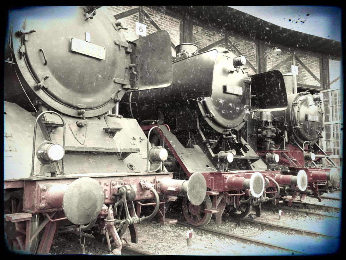 Old steam trains in the depot - print on canvas 60x80x4cm - 08508m3 by Kuebler