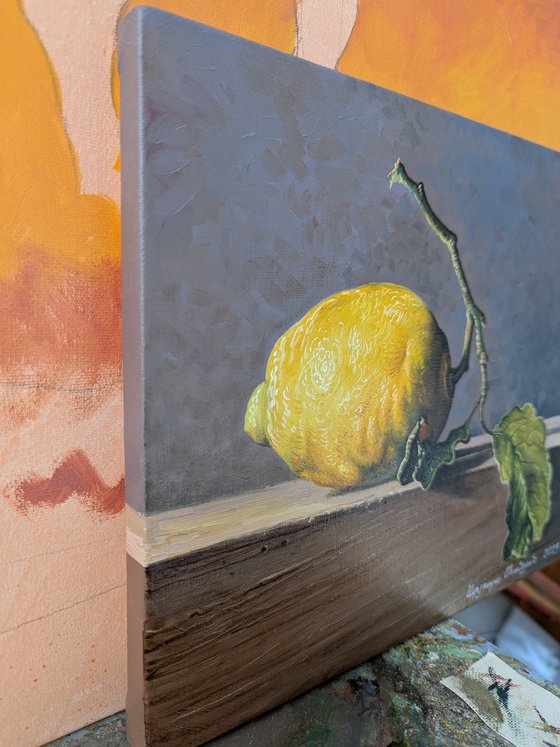 Lemon with Leaf