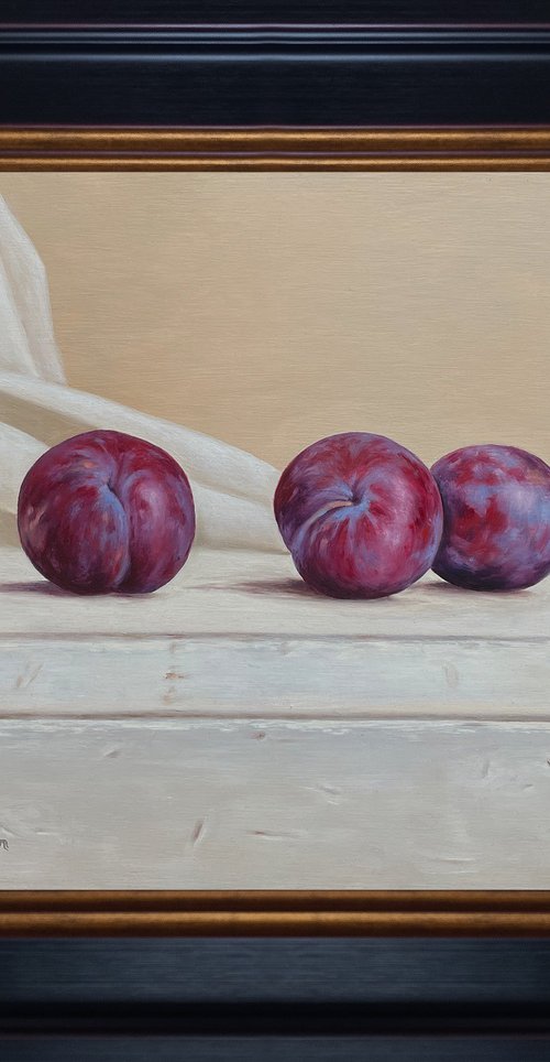 Still life -  plums (24x32cm, oil painting, ready to hang, framed 32x40cm) by Gevorg Sinanian