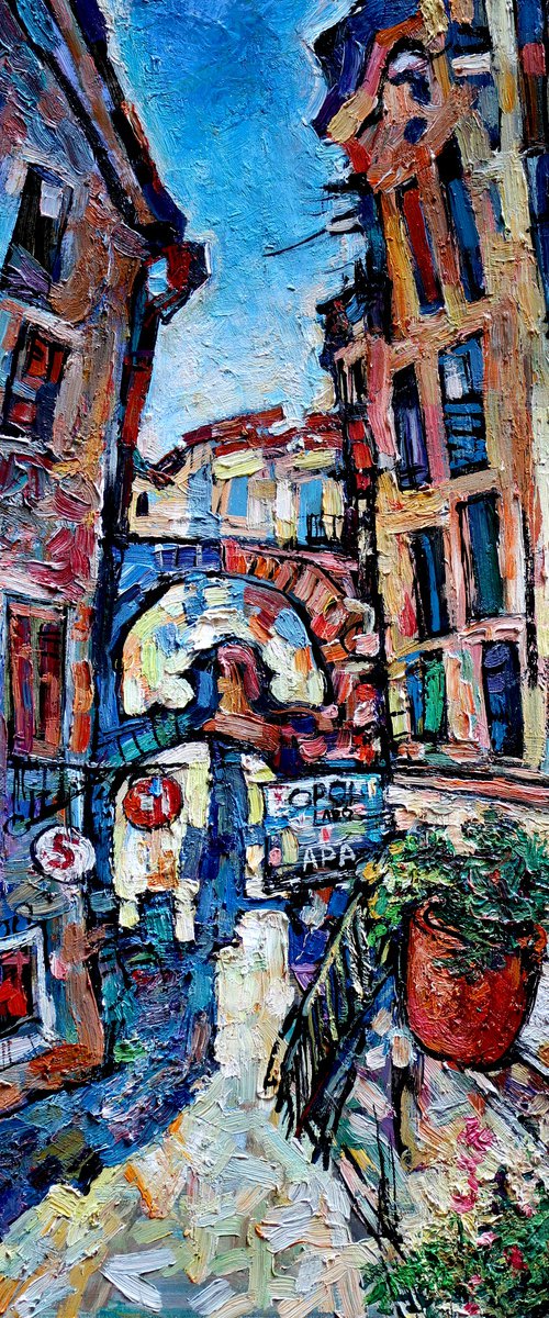 Contrasts of the old city. by Nikifor Swiristuhin