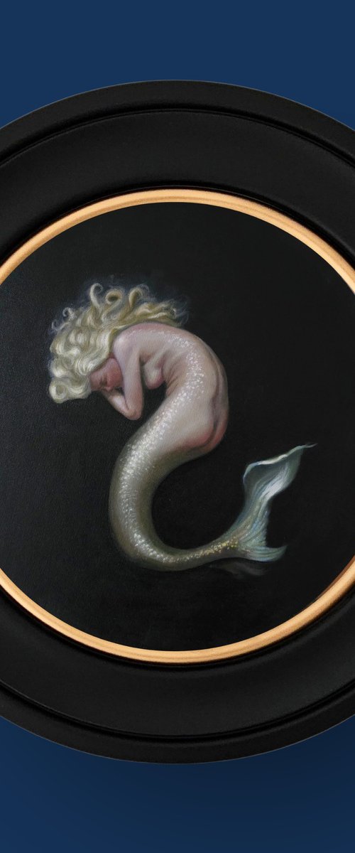 Nimue, mermaid circular oil painting by Ellisa Hague