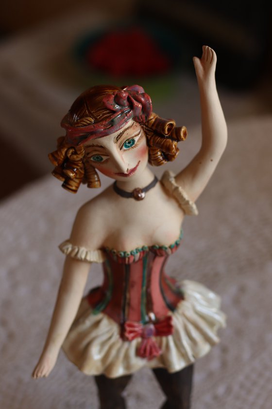 From the Cabaret girls. Dancing girl. Wall sculpture by Elya Yalonetski