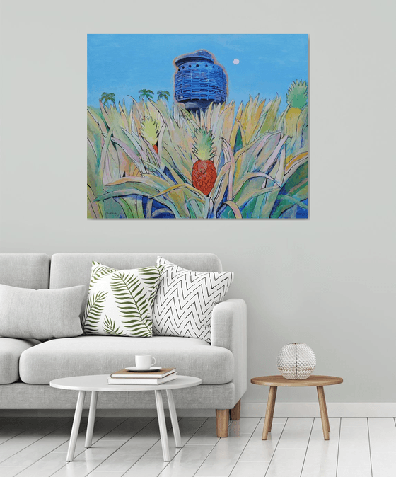 Kyiv. Hotel Salyut and Pineapple