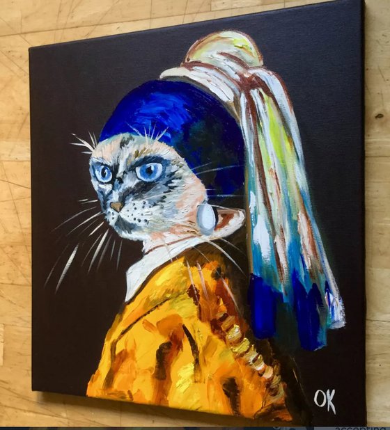 Cat with the pearl earring.