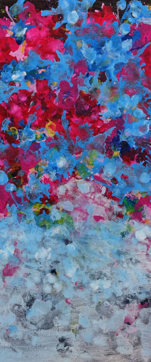 Abstract flowers. by Anastasia Woron