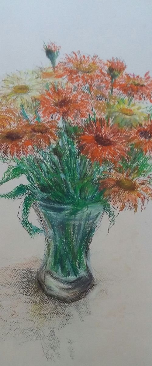 Summer bouquet.  Béllis. Original pastel drawing. by Elena Klyan
