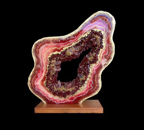 3D Geode Slice "Garnet"