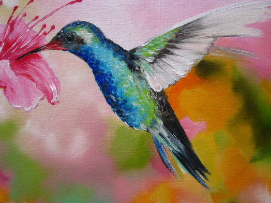 Hummingbird with Pink Flower