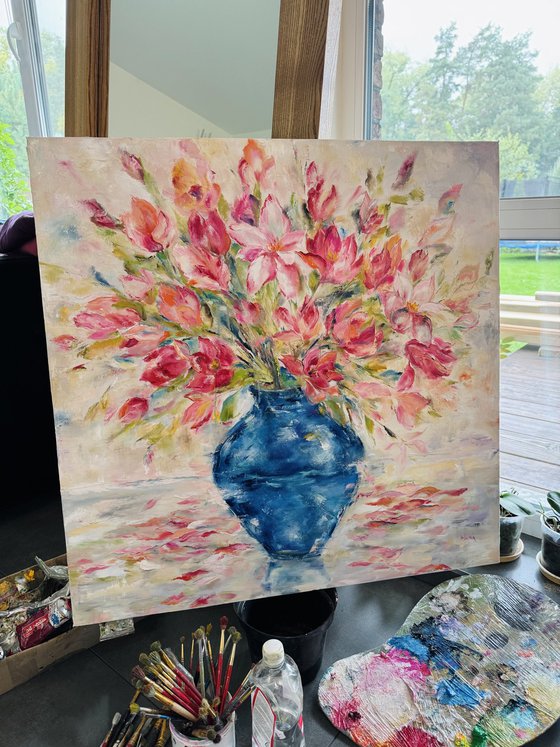 The blue vase