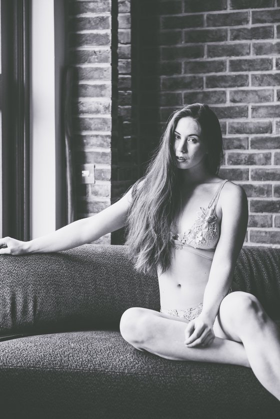 Elle Beth- Time Stands Still #015 (Limited Edition Art Nude)