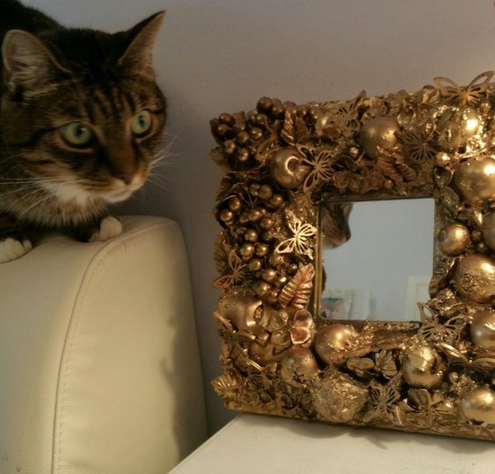 "Artist mirror. Gold" Original  relief mirror 26x26x5cm.ready to hang