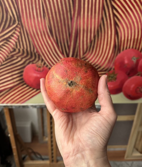 A love of pomegranates and silk