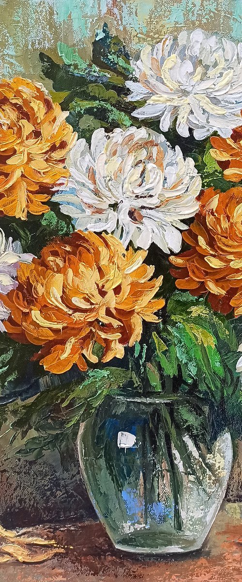 Chrysanthemums in vase by Karine Harutyunyan