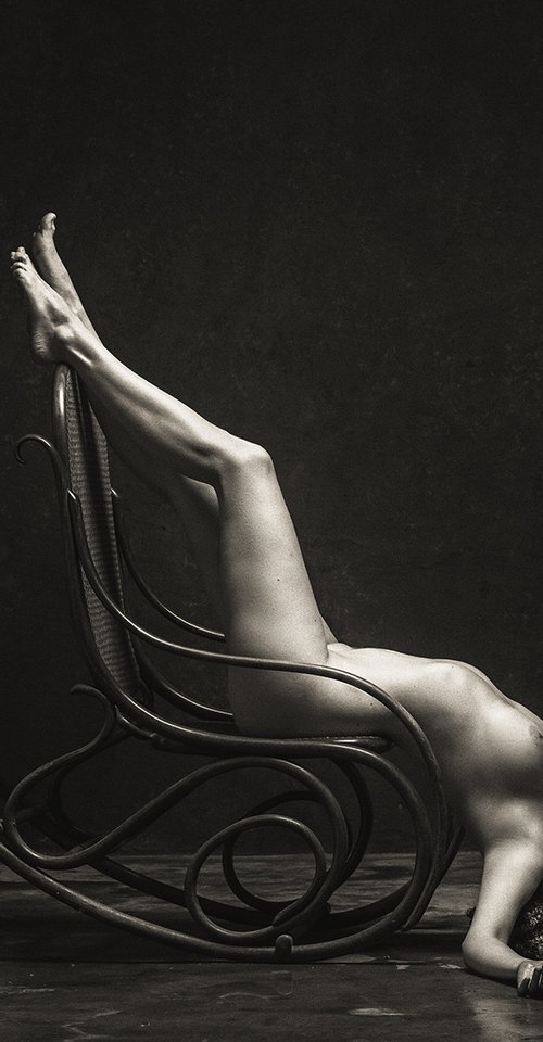 Reclining Nude by Peter Zelei