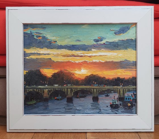 London Twickenham railway bridge sunset