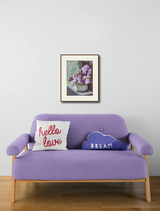 A lavish bouquet of lilacs