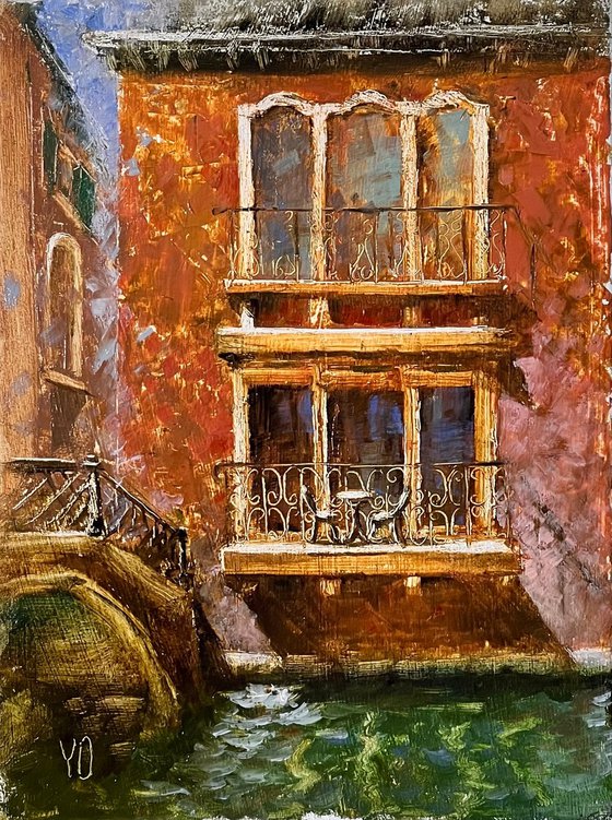 Venice Balcony by the Canal, Old World