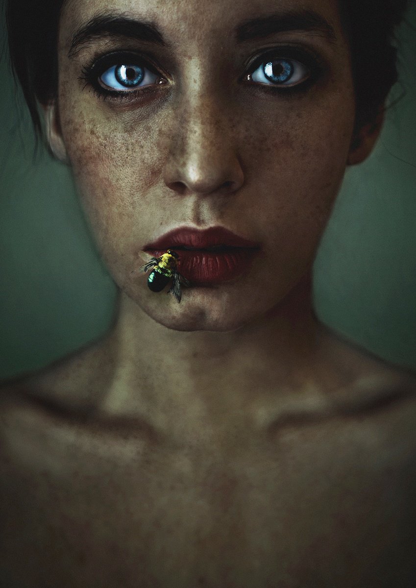 Honey Lips by Lidia Vives