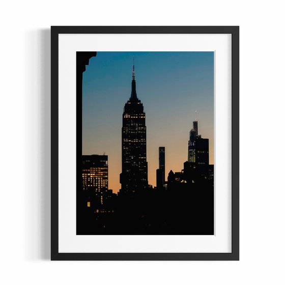 THE SUNRISE IN MANHATTAN