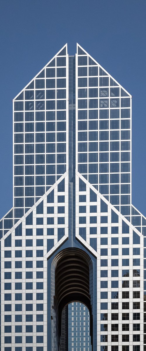 Rising Grid, Dubai by Basel Almisshal