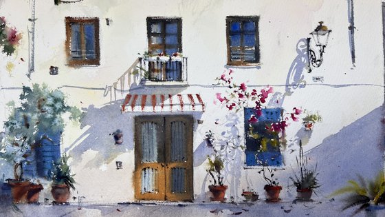 Sunlit Courtyard in Valencia