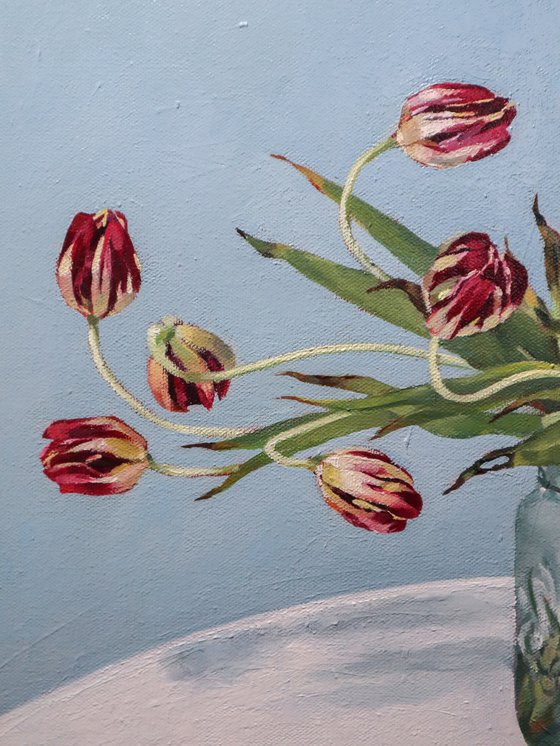 Tulips' dance