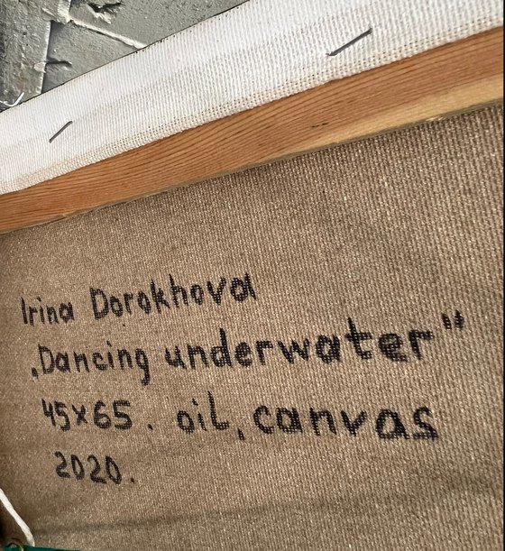 ‘’Dancing underwater’’