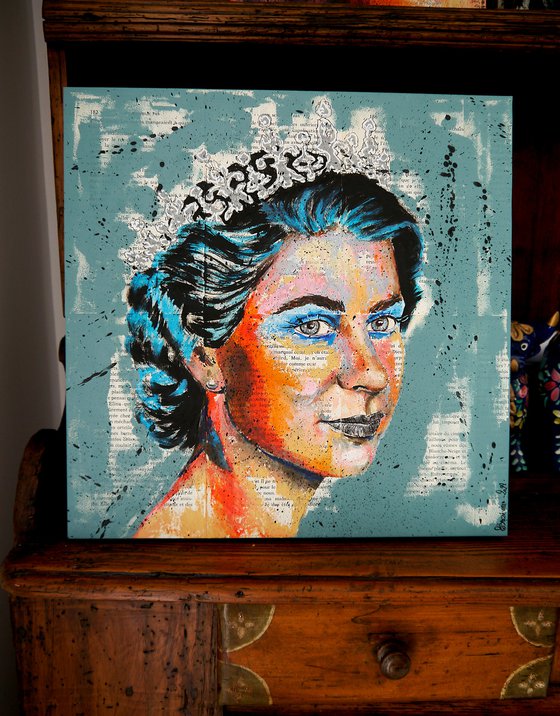 Portrait PS 151 Queen Jubilee - READY TO HANG -  HOME - Gift