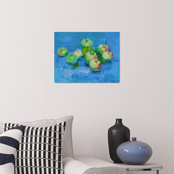 Apples on Blue