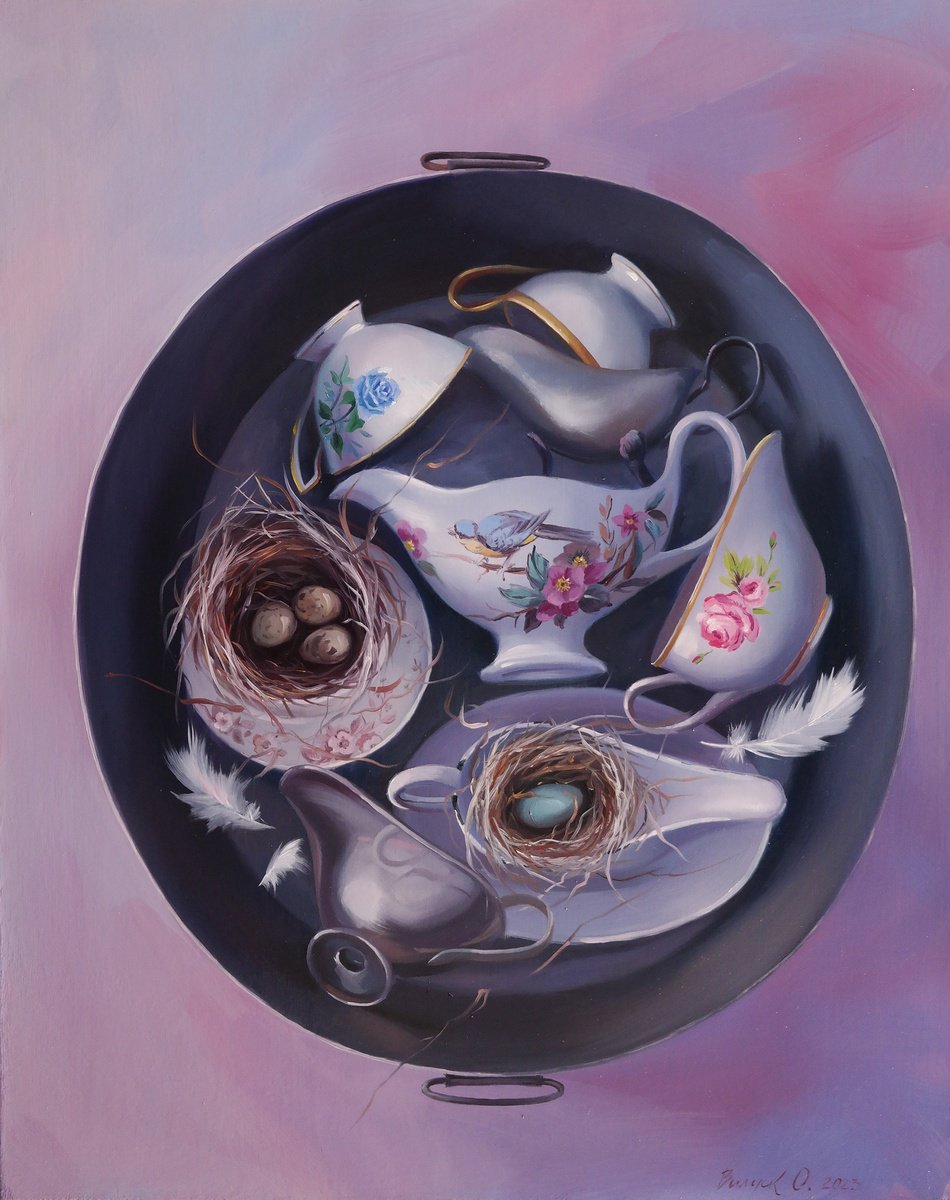 Still life with dishes by Lena Vylusk