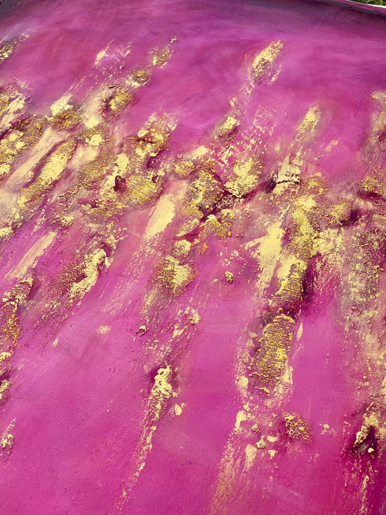 “Fuchsia glow”