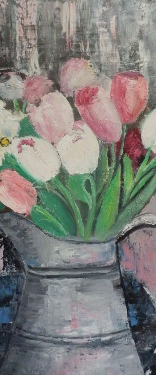 Tulips in a vase by Maria Karalyos
