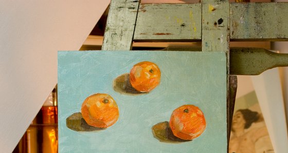 modern still life of tangerines with rough brushstroke