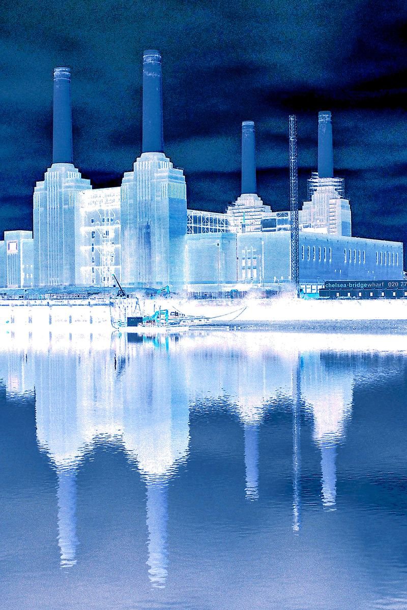 BATTERSEA BLUE Limited edition 4/25 18in x 12in by Laura Fitzpatrick