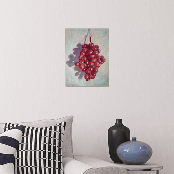 A ripe bunch of grapes.
