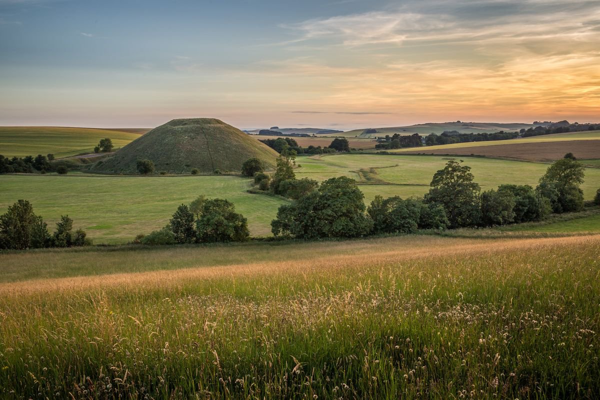 Silbury Hill II by Kevin Standage