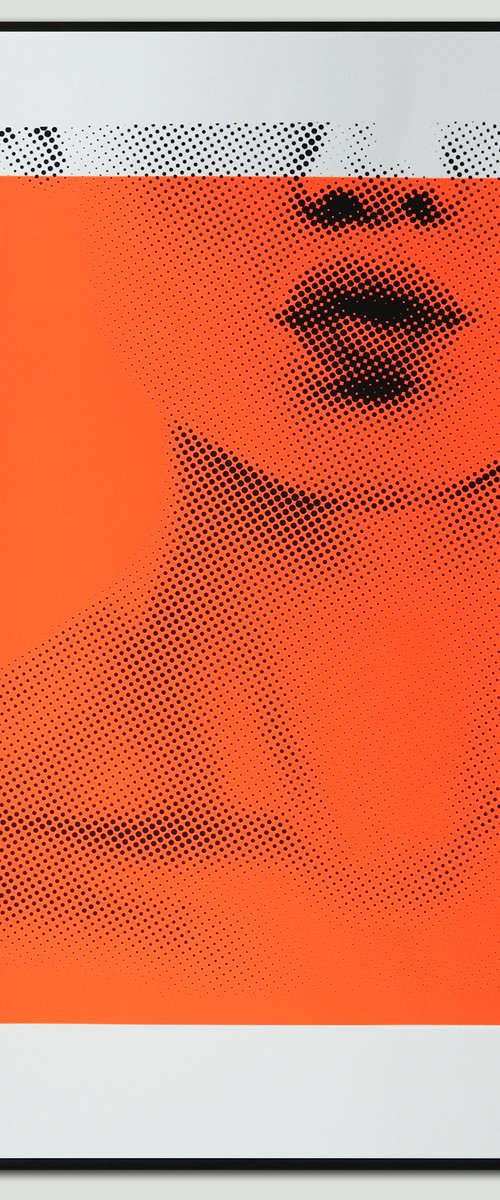 Kissing lip in Neon Orange by ROCO Studio