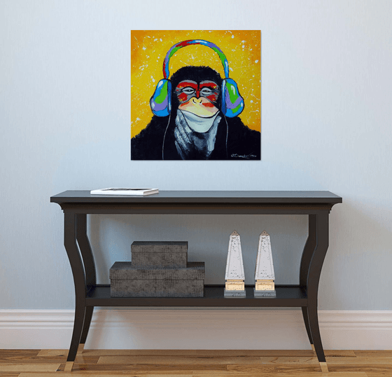 Music lover monkey