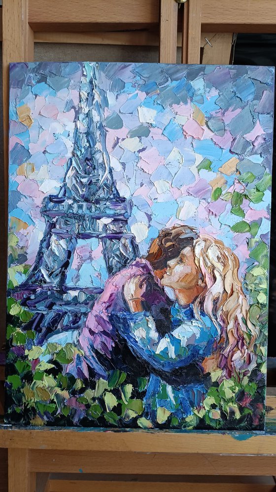 Love under the Eiffel Tower